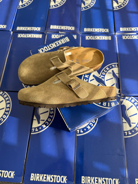 Birkenstock Boston Clog "Taupe Suede"