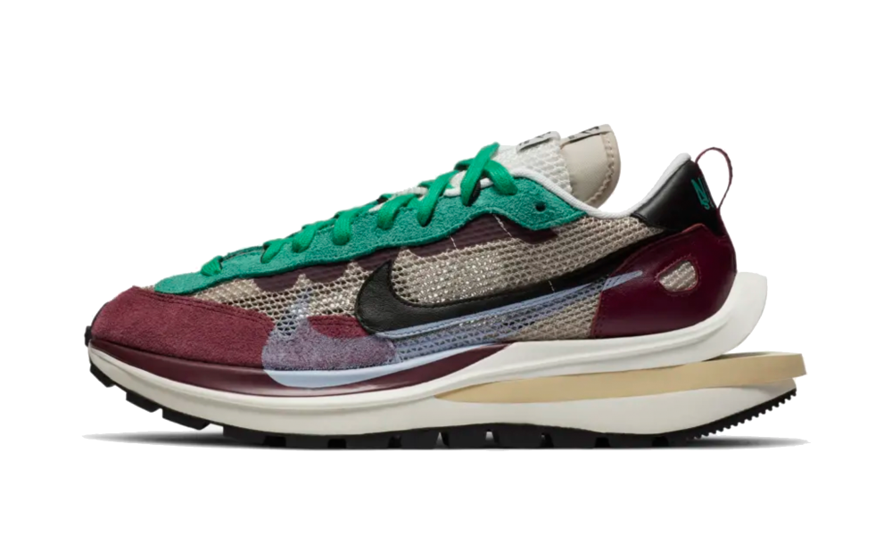 Nike Vaporwaffle Sacai Villain Red Neptune Green