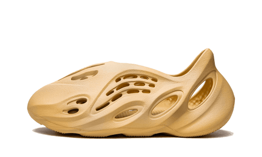 Yeezy Foam RNNR Desert Sand